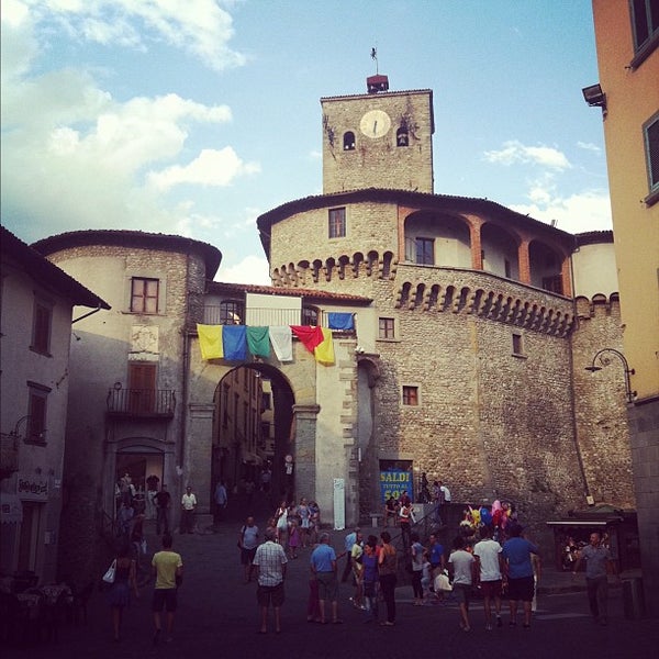 Castelnuovo di Garfagnana - City