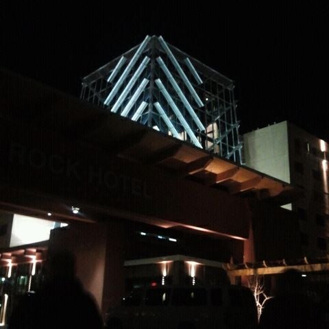 hotels near hard rock casino ohio
