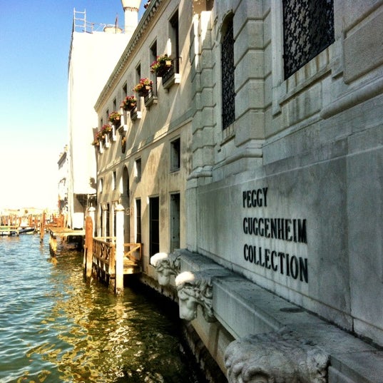 Where's Good? Holiday and vacation recommendations for Venezia, Italia. What's good to see, when's good to go and how's best to get there.