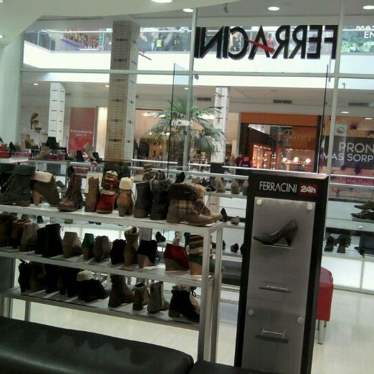 vans plaza oeste vans plaza oeste