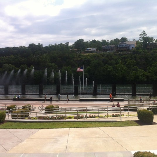 Fountains at Branson Landing Plaza