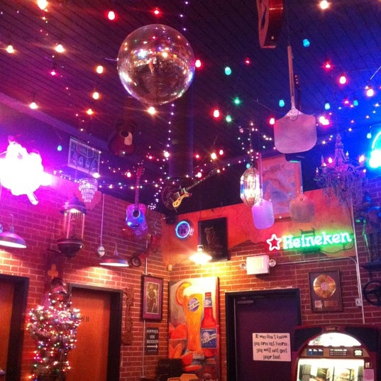 Ingleside Village Pizza Pizza Place in Macon