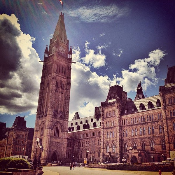 Parliament of Canada Centre Block Byward MarketParliament Hill