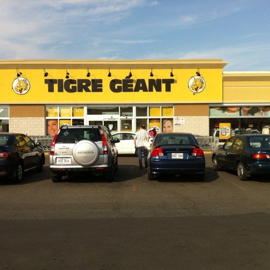 Giant Tiger Department Store in SaintLaurent