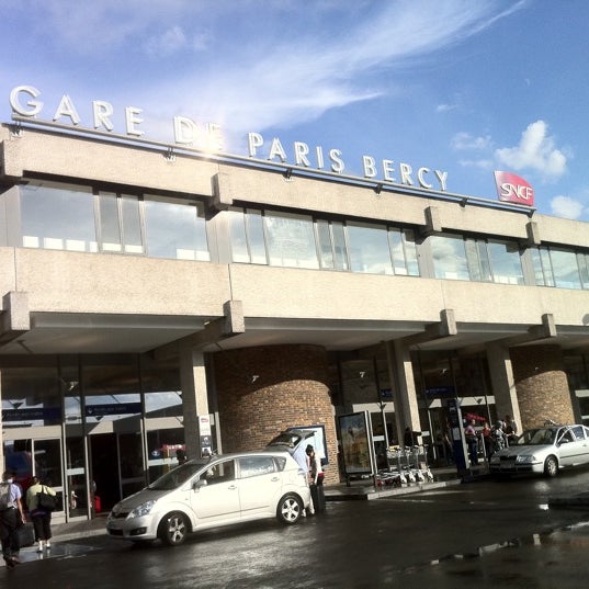 Gare SNCF de Paris Bercy Bourgogne – Pays d'Auvergne - Bercy - Paris ...