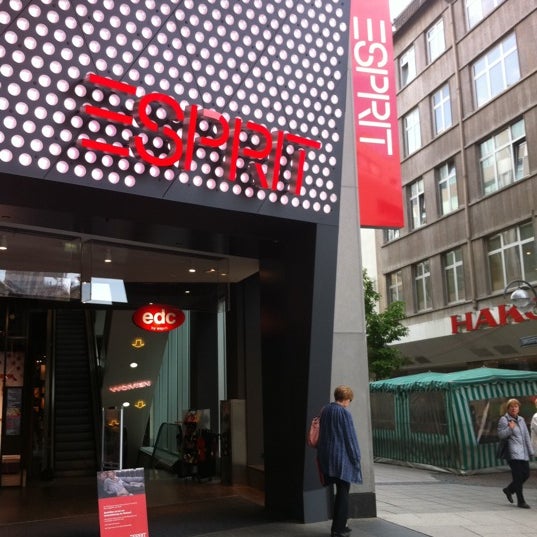 Fotos bei Esprit Store - Zeil - Frankfurt am Main, Hessen Fotos bei Esprit Store - Zeil - Frankfurt am Main, Hessen