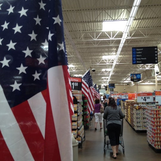 Walmart Supercenter - 24 tips from 1759 visitors