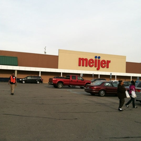Meijer Supermarket in Jackson