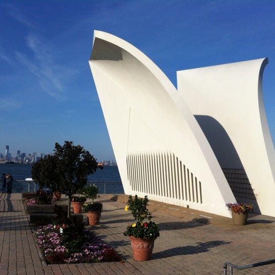 staten island september 11 memorial monument landmark staten island september 11 memorial monument landmark