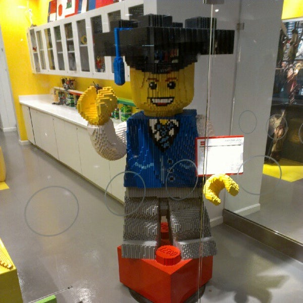 lego store at concord mills