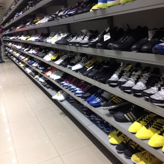 adidas outlet rivadavia adidas outlet rivadavia
