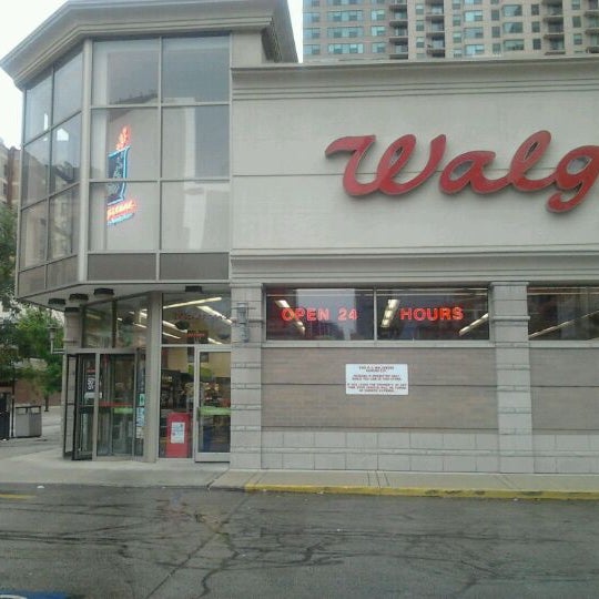 Walgreens - Near North Side - 13 tips from 2556 visitors