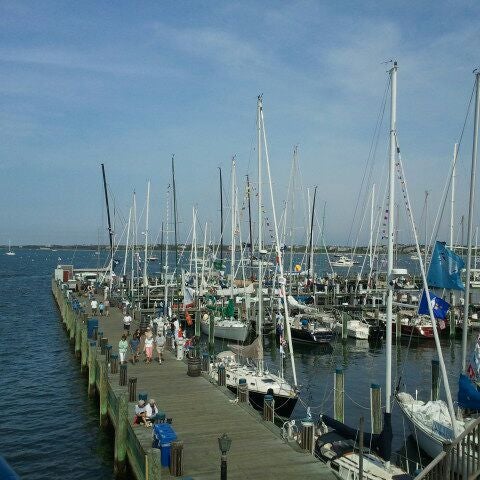 Hy-Line Cruises Ferry Dock (Nantucket) - 33 Straight Wharf