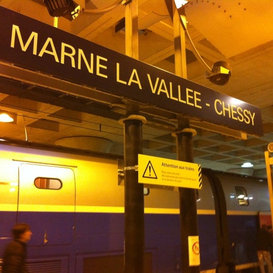 marne la vallee chessy to cdg airport