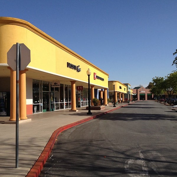 Gilroy Premium Outlets Gilroy, CA