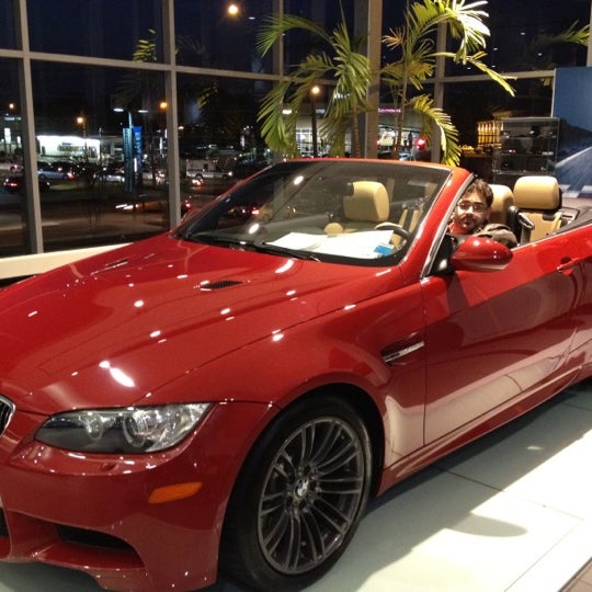 Rallye BMW Auto Dealership in Westbury