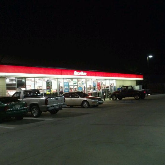RaceTrac Gas Station in Austell