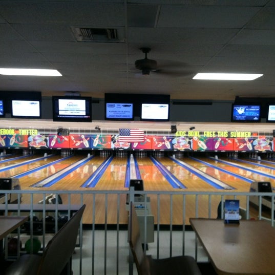 Surf Bowl - Bowling Alley in South Oceanside