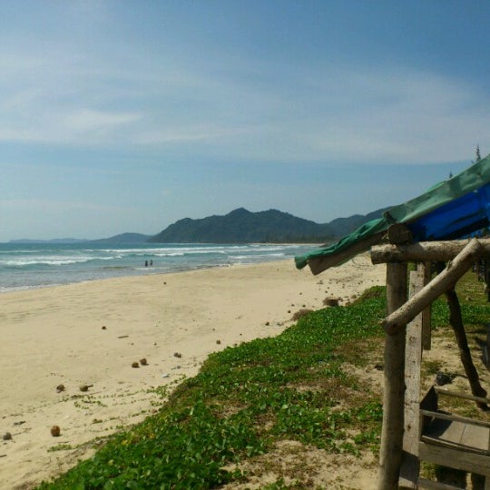  Pantai Lhoknga Beach