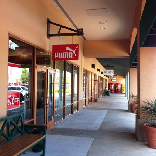 Allen Premium Outlets - Shopping Mall in Allen