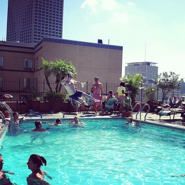 Hotel Monteleone Rooftop Pool & Patio - French Quarter - 5 tips Hotel Monteleone Rooftop Pool & Patio - French Quarter - 5 tips