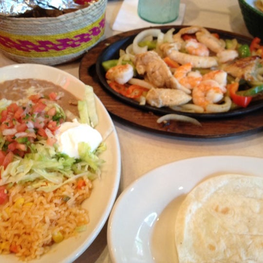 La Parrilla Mexican Restaurant - Mexican Restaurant in Alpharetta