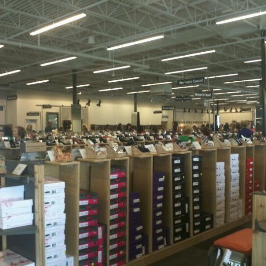 DSW Designer Shoe Warehouse - Shoe Store