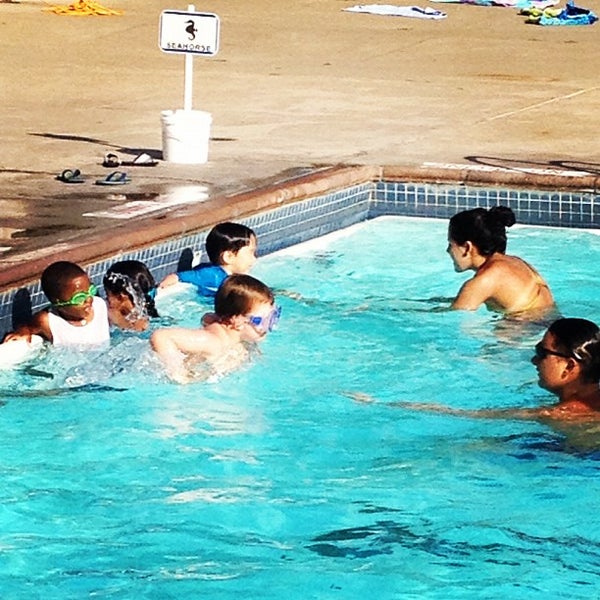 Larkey Park Swim Center in Walnut Creek Parent Reviews on Winnie