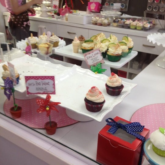 the-little-cupcake-shop-cupcake-shop