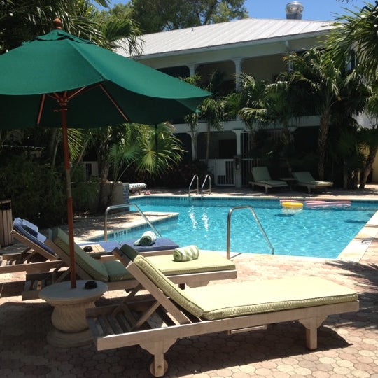 Almond Tree Inn - Key West, FL