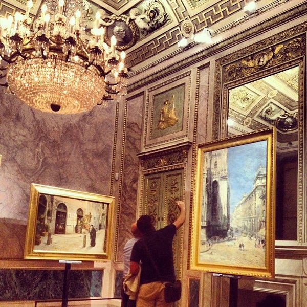 Where's Good? Holiday and vacation recommendations for Milan, Italy. What's good to see, when's good to go and how's best to get there.