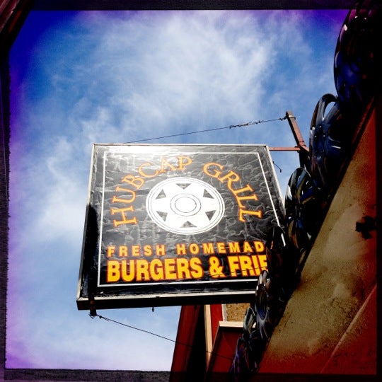 Hubcap Grill Burger Joint in Houston