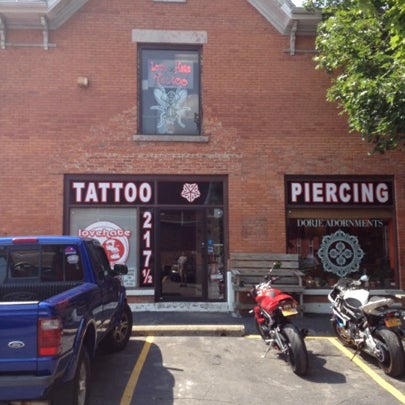 Love Hate Tattoo - Tattoo Parlor