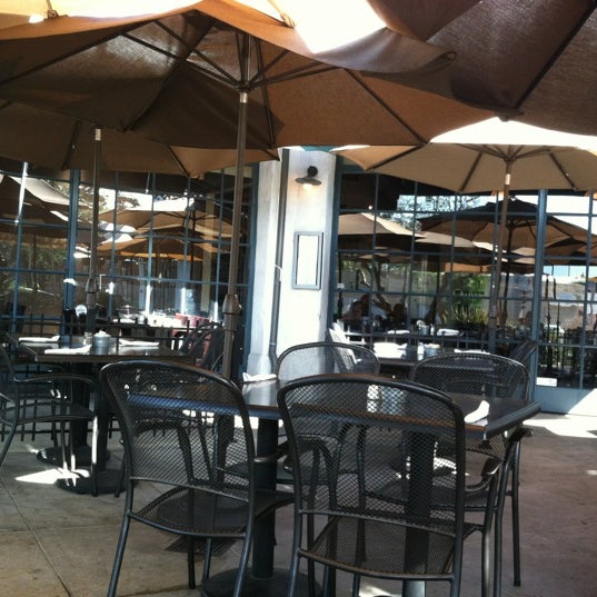 Mike & Anne's American Restaurant in South Pasadena