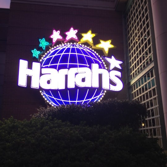 hotels close to harrah