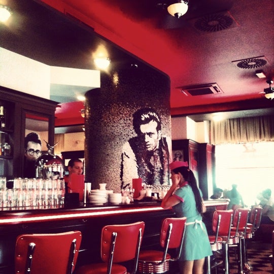 James Dean Prague Staré Město V kolkovně 922/1