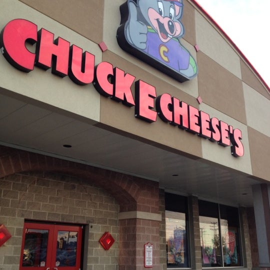 Chuck E Cheese Opening Hours Chuck E. Cheese’s is the perfect family fun center for your next birthday party, group event, fundraiser or fun family outing. With entertainment for everyone, kids get all the things they love, and parents get peace of mind, knowing it's a safe, wholesome environment.