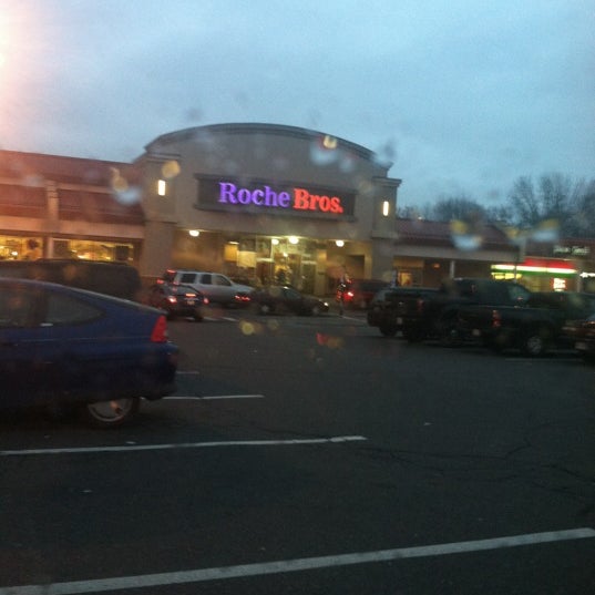 Roche Bros. 4 tips from 461 visitors