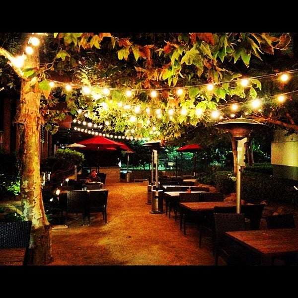 Plaza El Segundo Shopping Mall in El Segundo