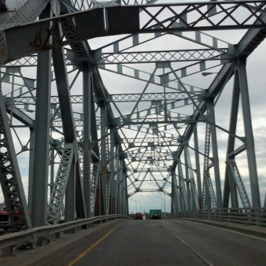 Pont Honoré-Mercier - Bridge in Kahnawake