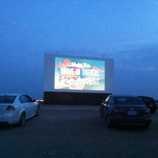 whats showing at stars and stripes drive in