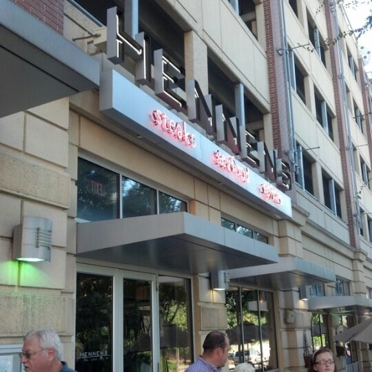 Hennen's Steakhouse in Chattanooga