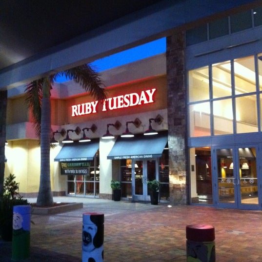 Ruby Tuesday American Restaurant