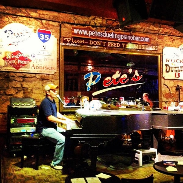 Pete's Dueling Piano Bar Downtown Austin 421 E 6th St