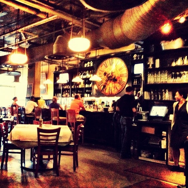 Logan Tavern - American Restaurant in Washington