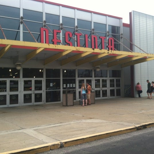 North versailles phoenix 18