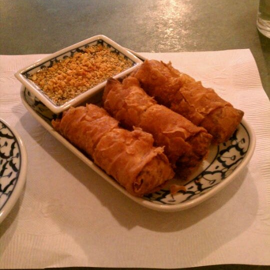 Ruam Mit Thai Cafe Thai Restaurant in Downtown St. Paul