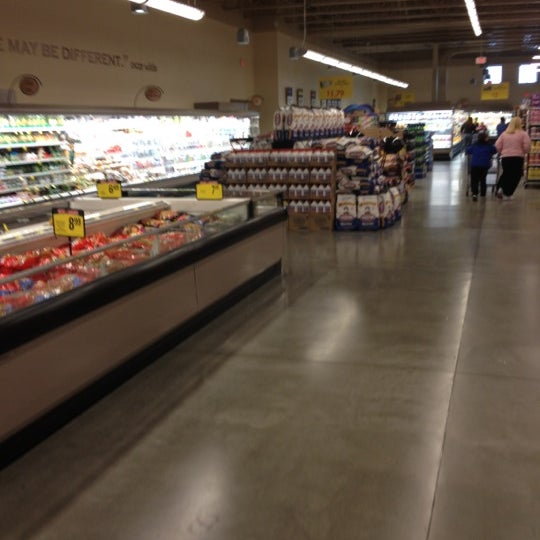 Pick 'n Save Grocery Store in Greenfield
