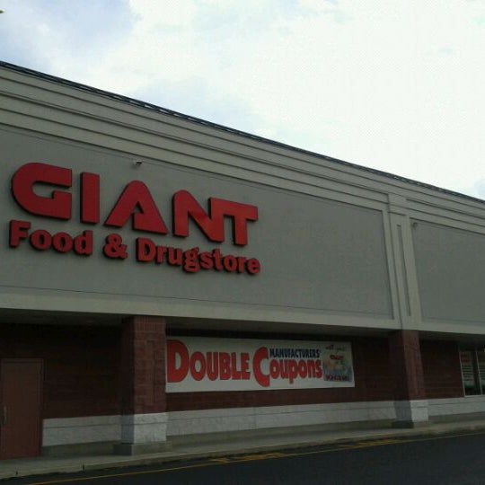 Giant Food Store Grocery Store in Lancaster