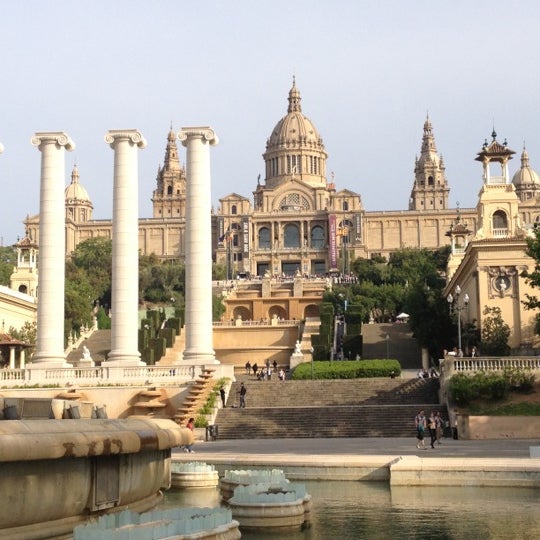 Where's Good? Holiday and vacation recommendations for Barcelona, Spain. What's good to see, when's good to go and how's best to get there.